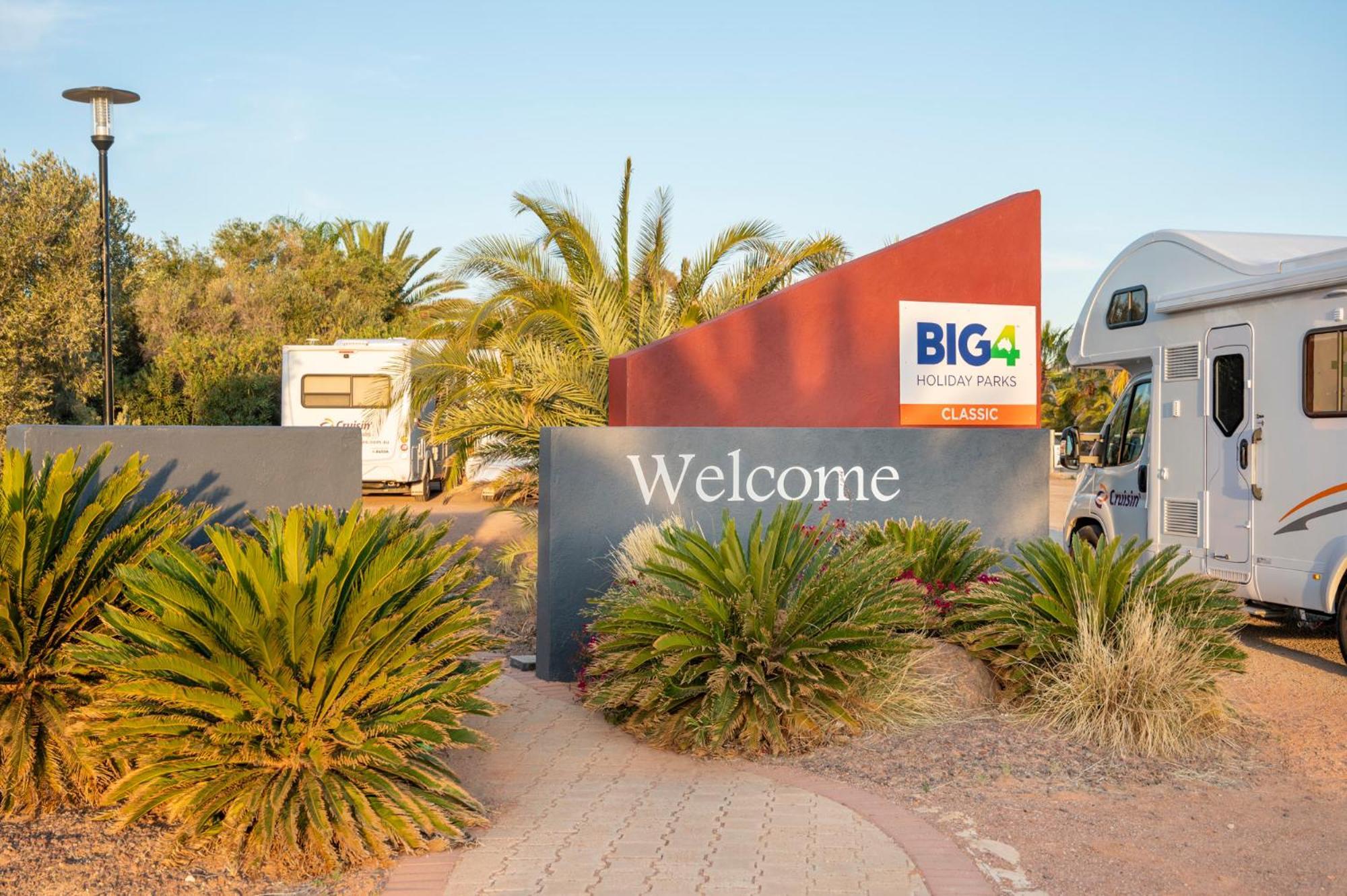 Big4 Stuart Range Outback Resort Coober Pedy Exterior photo